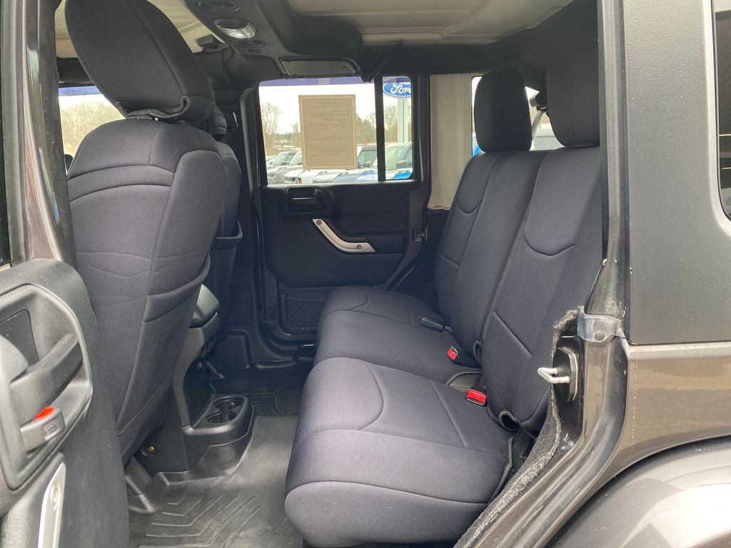 2016 Jeep Wrangler Unlimited Sahara