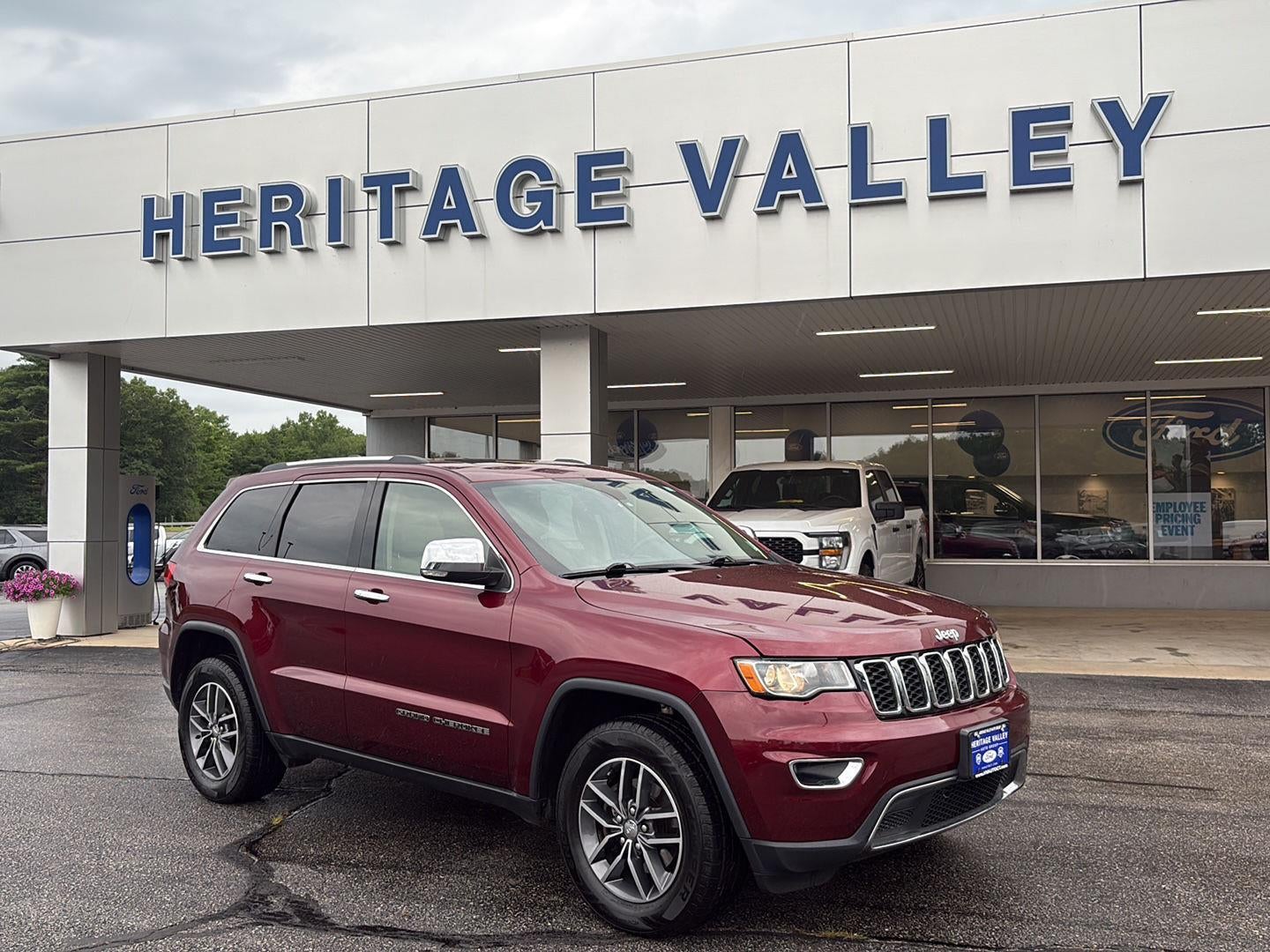 2017 Jeep GRAND CHEROKEE Limited
