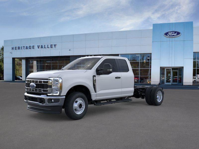 2026 Ford Super Duty F-350 DRW XL