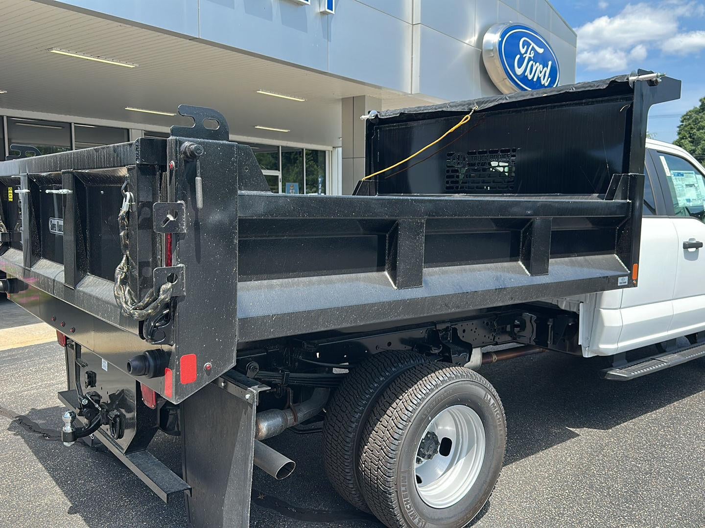 2026 Ford Super Duty F-350 DRW XL