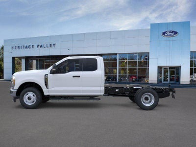 2026 Ford Super Duty F-350 DRW XL