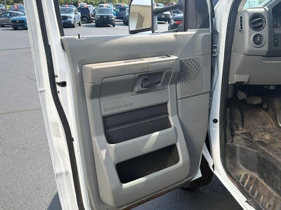 2015 Ford Econoline Commercial Cutaway Base