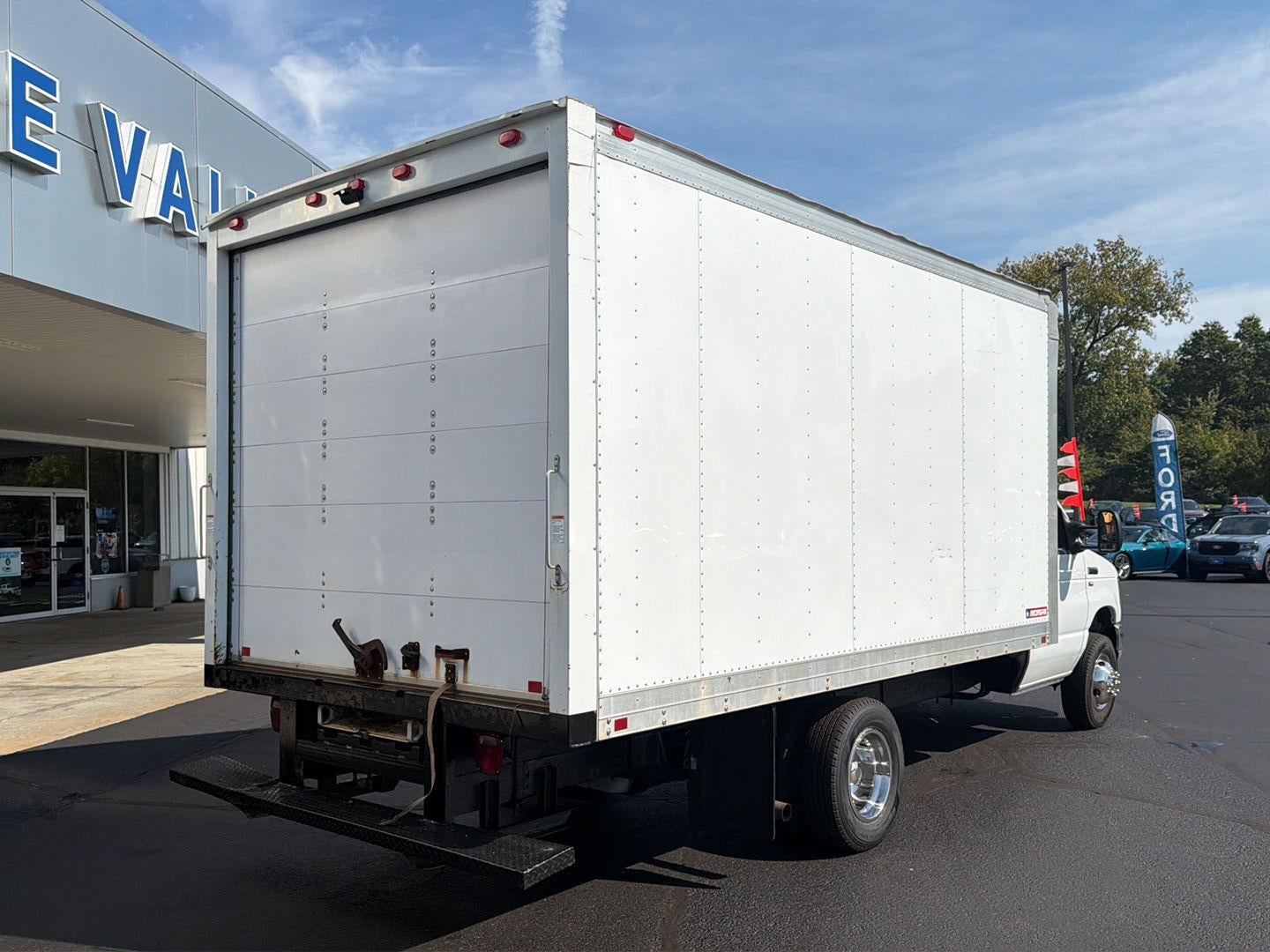 2015 Ford Econoline Commercial Cutaway Base