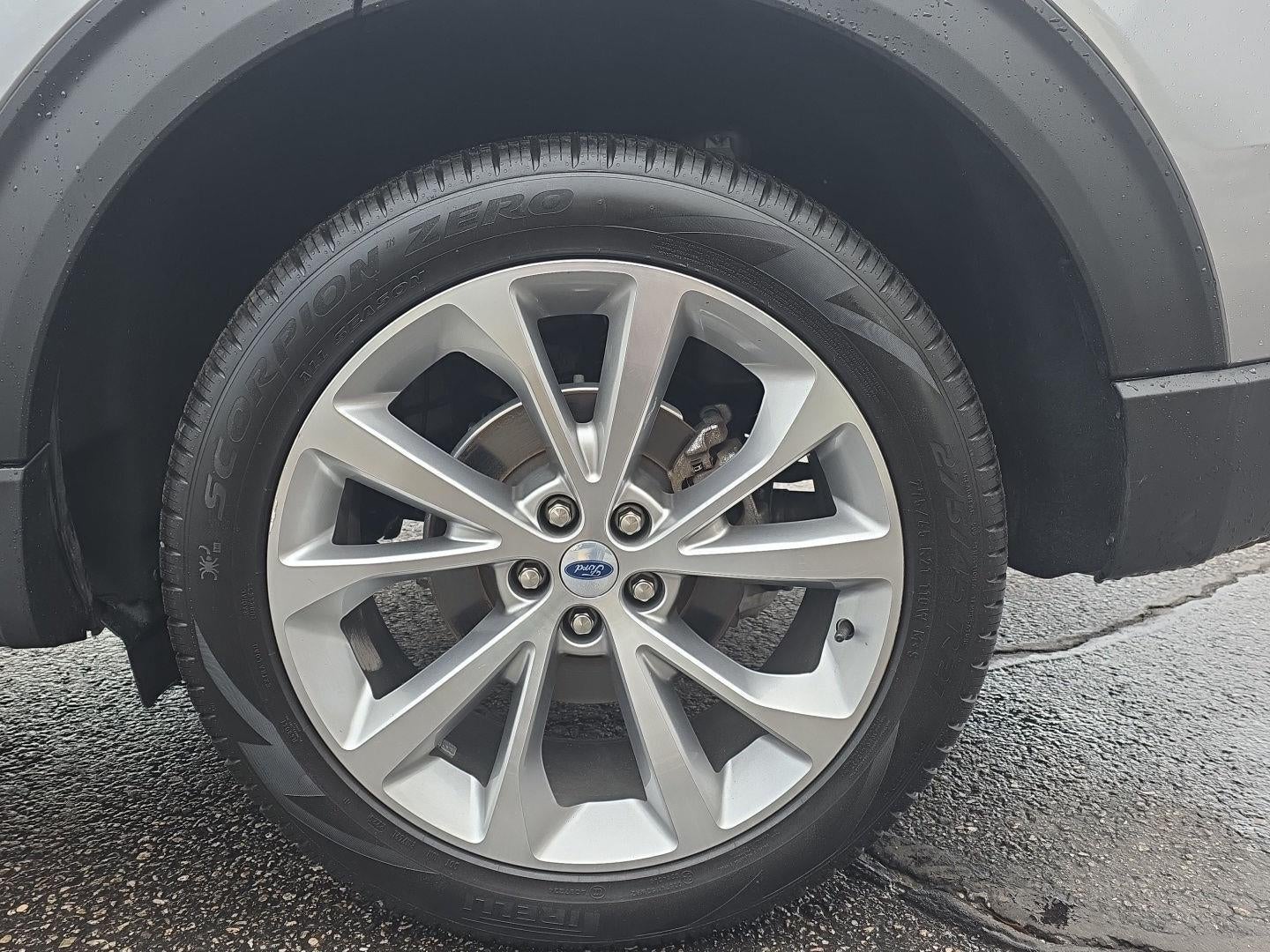 2023 Ford Explorer Platinum