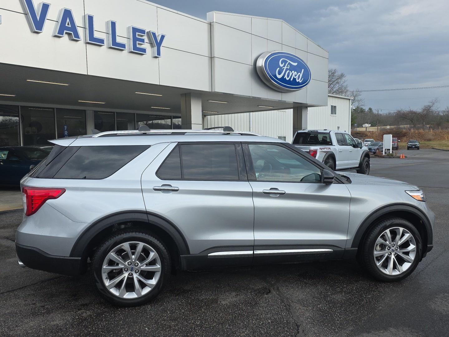 2023 Ford Explorer Platinum