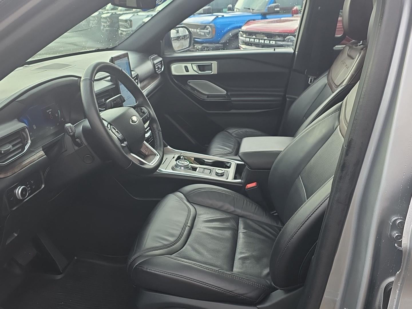 2023 Ford Explorer Platinum