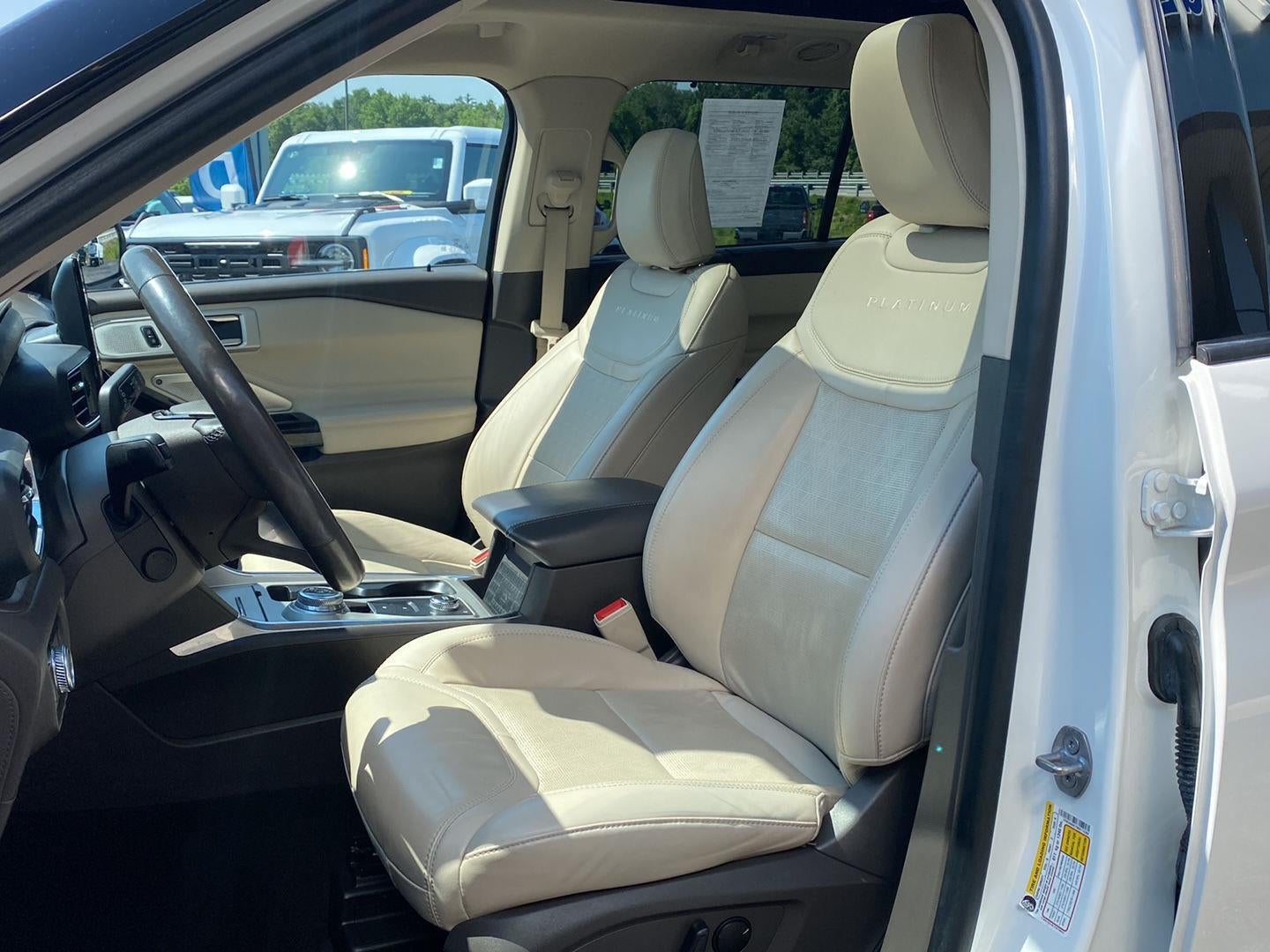 2022 Ford Explorer Platinum