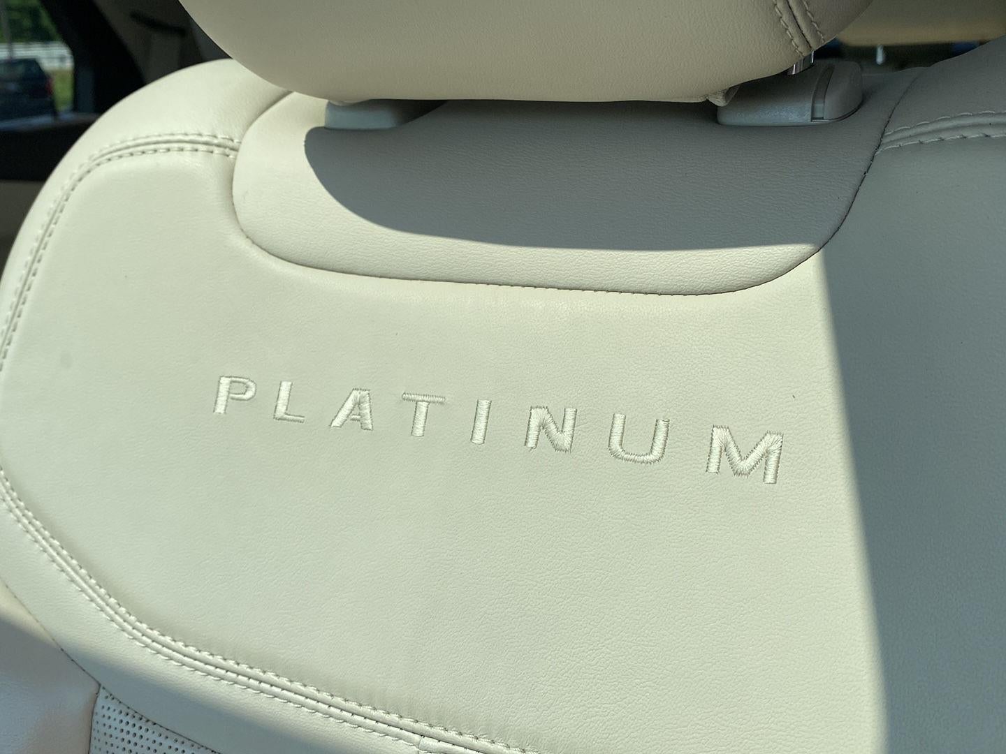 2022 Ford Explorer Platinum