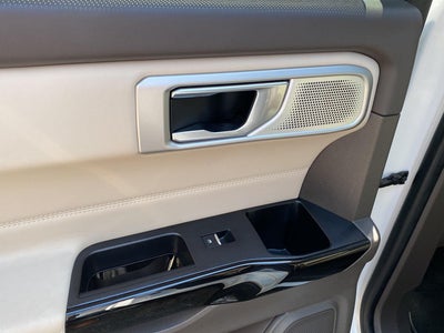 2022 Ford Explorer Platinum