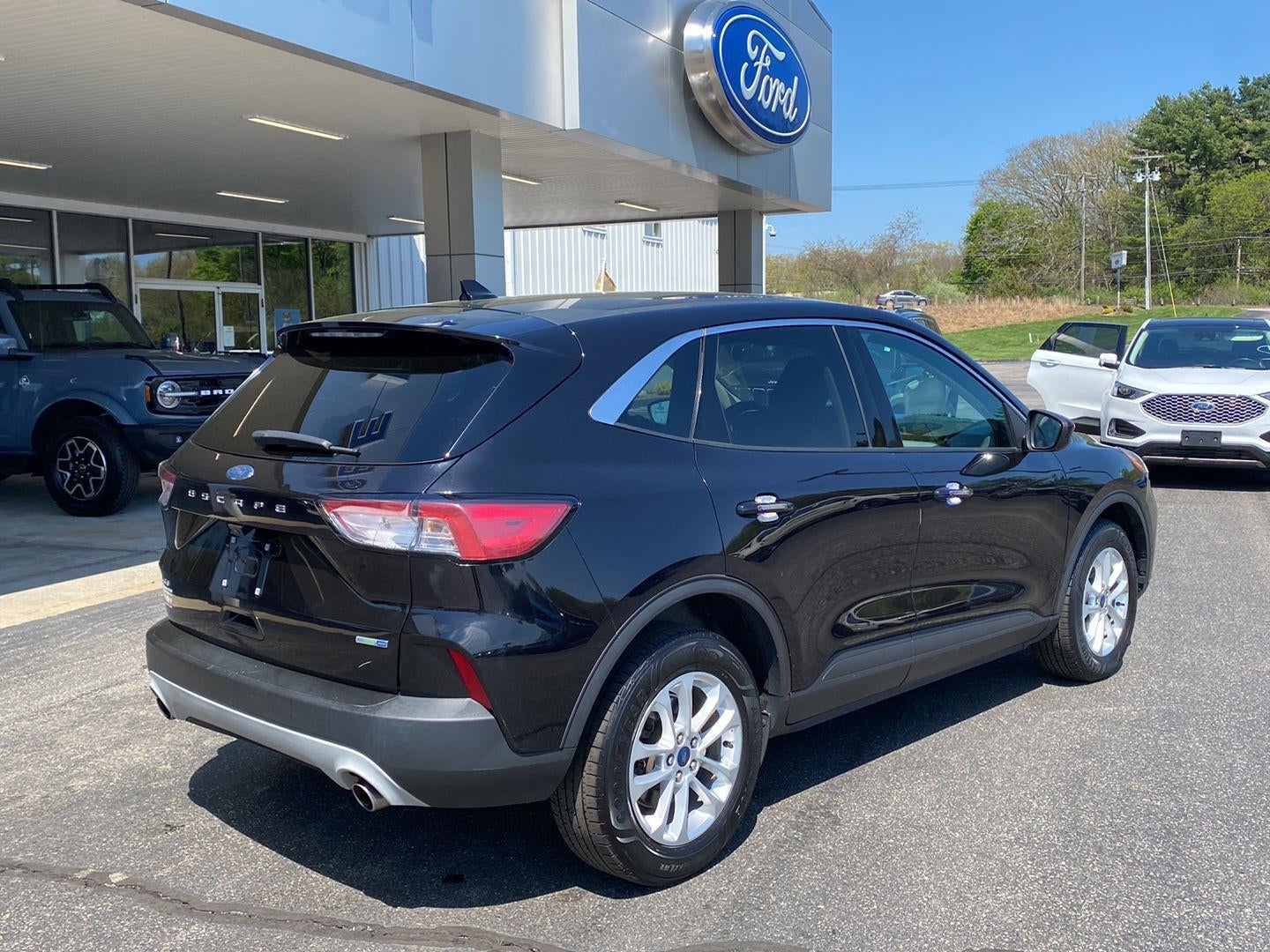 2020 Ford Escape SE