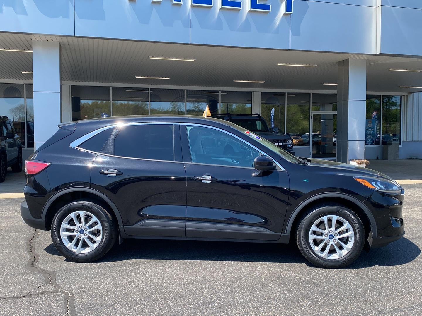 2020 Ford Escape SE
