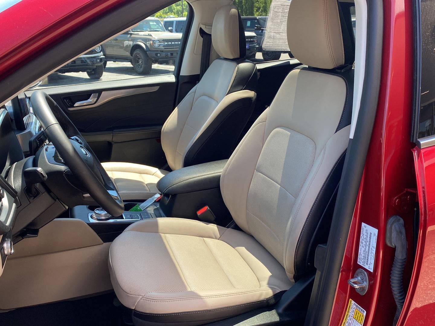 2022 Ford Escape Titanium