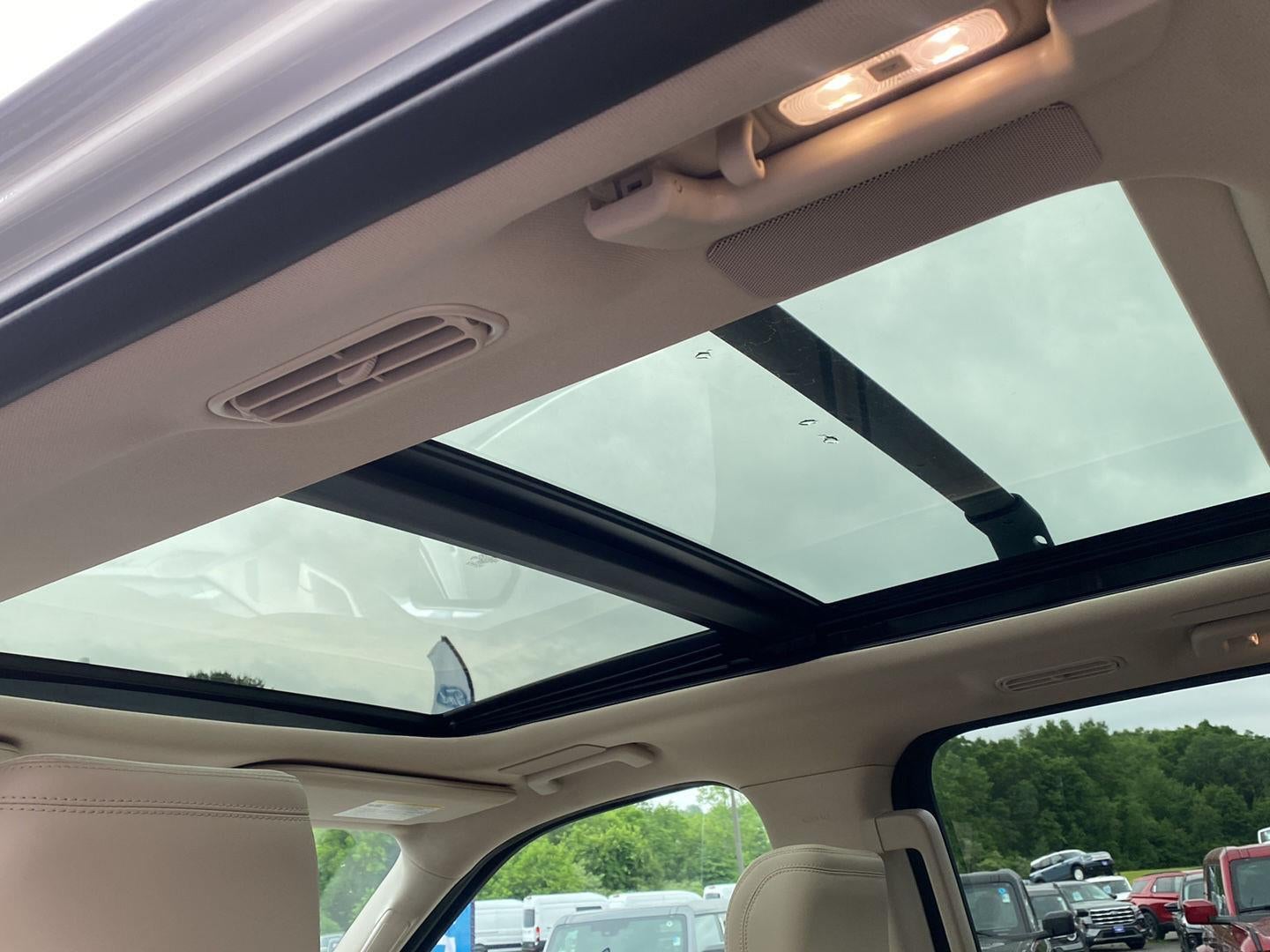2022 Ford Expedition Platinum