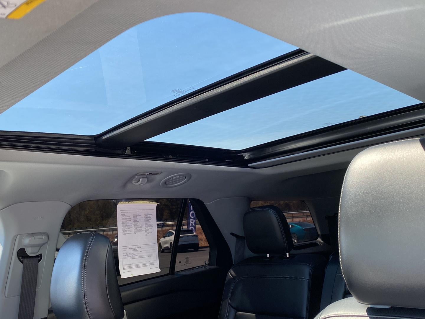 2023 Ford EXPLORER XLT XLT