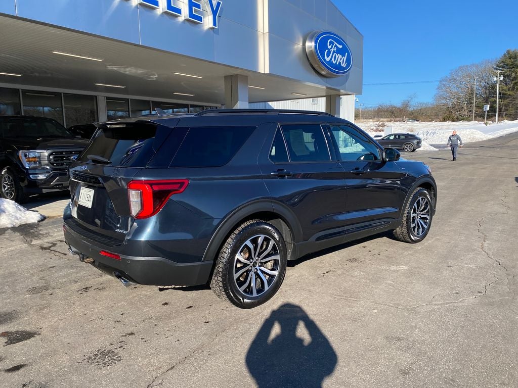 2022 Ford Explorer ST-Line