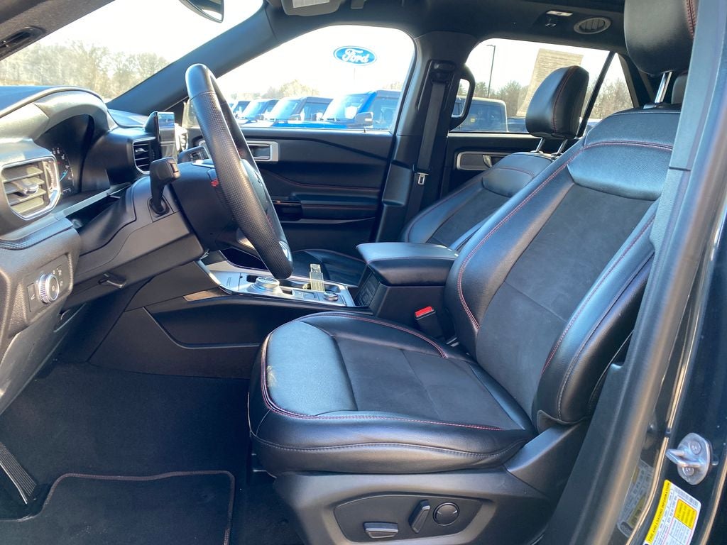 2022 Ford Explorer ST-Line