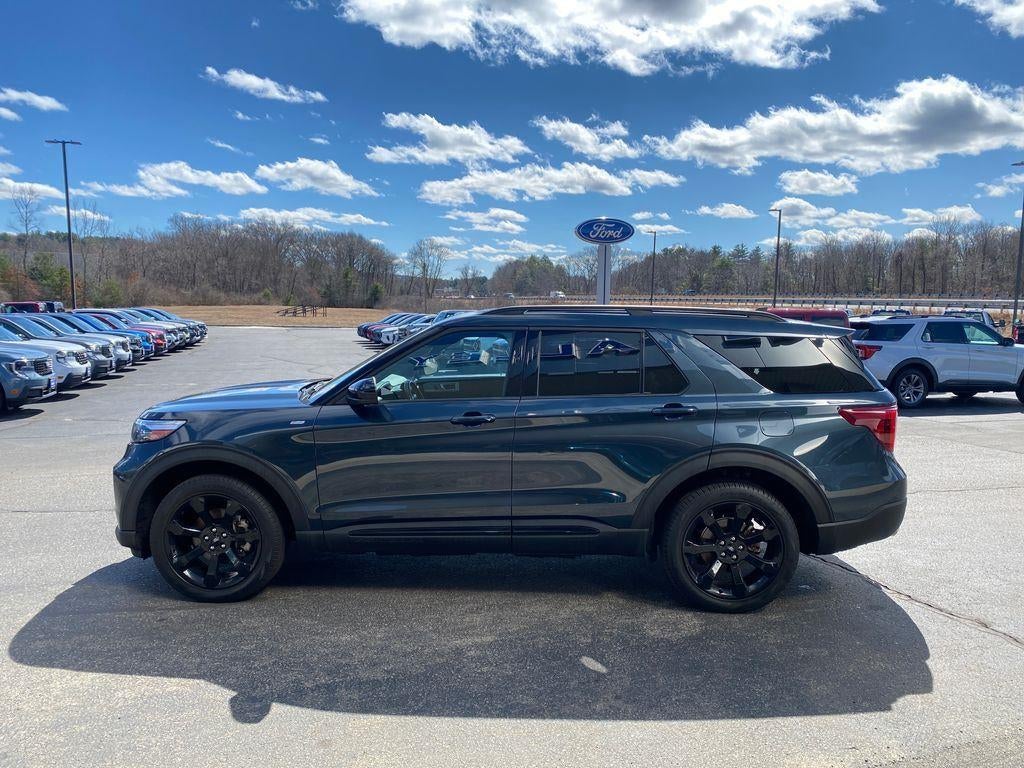 2022 Ford Explorer ST-Line