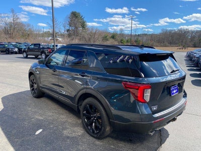 2022 Ford Explorer ST-Line