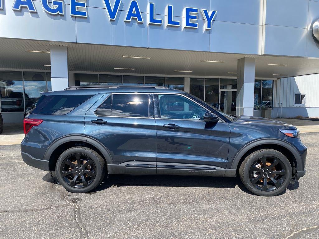 2022 Ford Explorer ST-Line