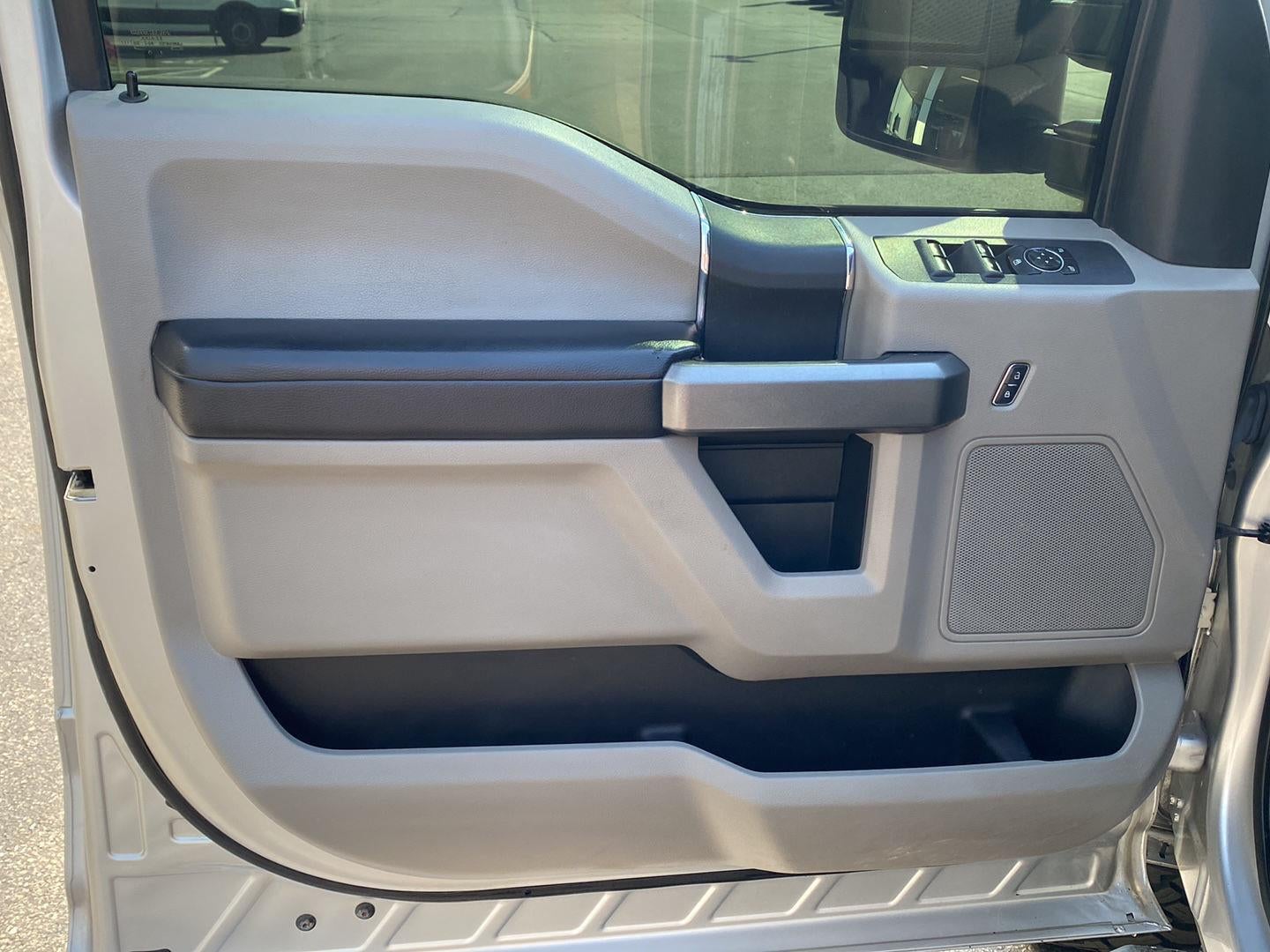 2017 Ford Super Duty F-350 XLT