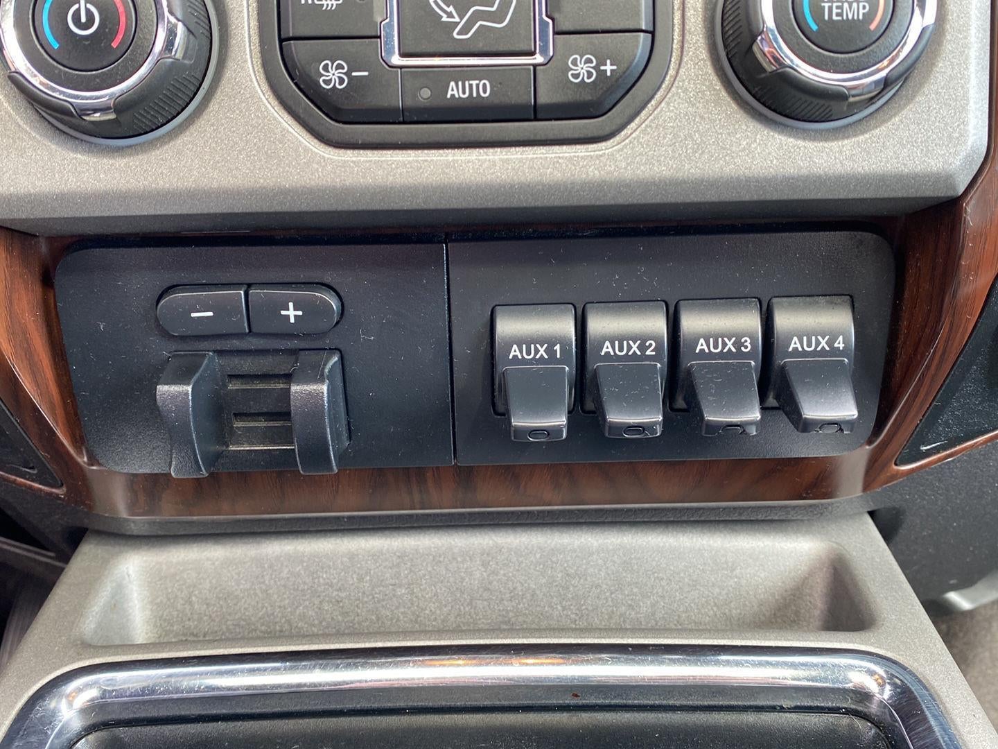 2016 Ford Super Duty F-350 Lariat