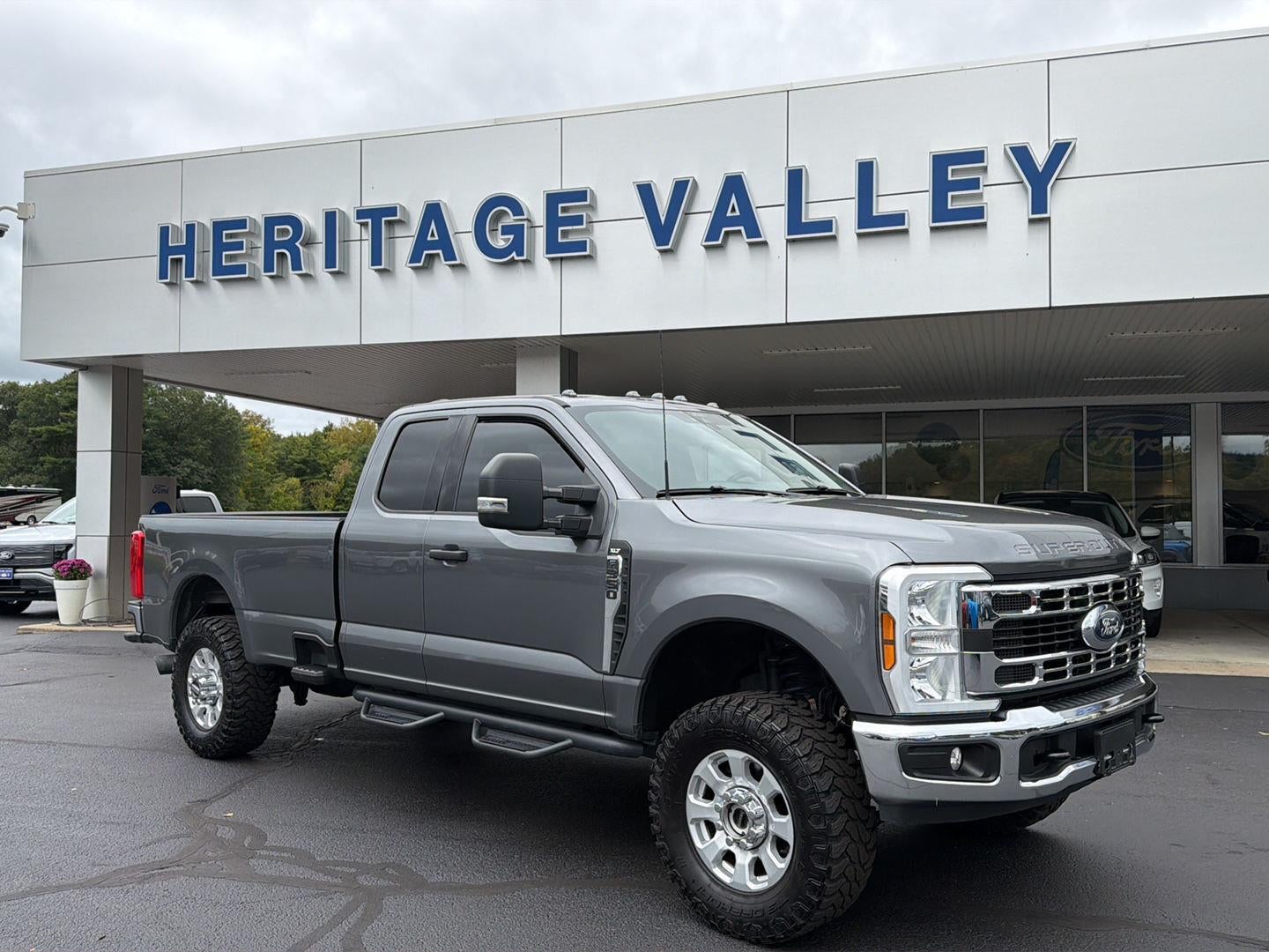 2024 Ford Super Duty F-350 XLT