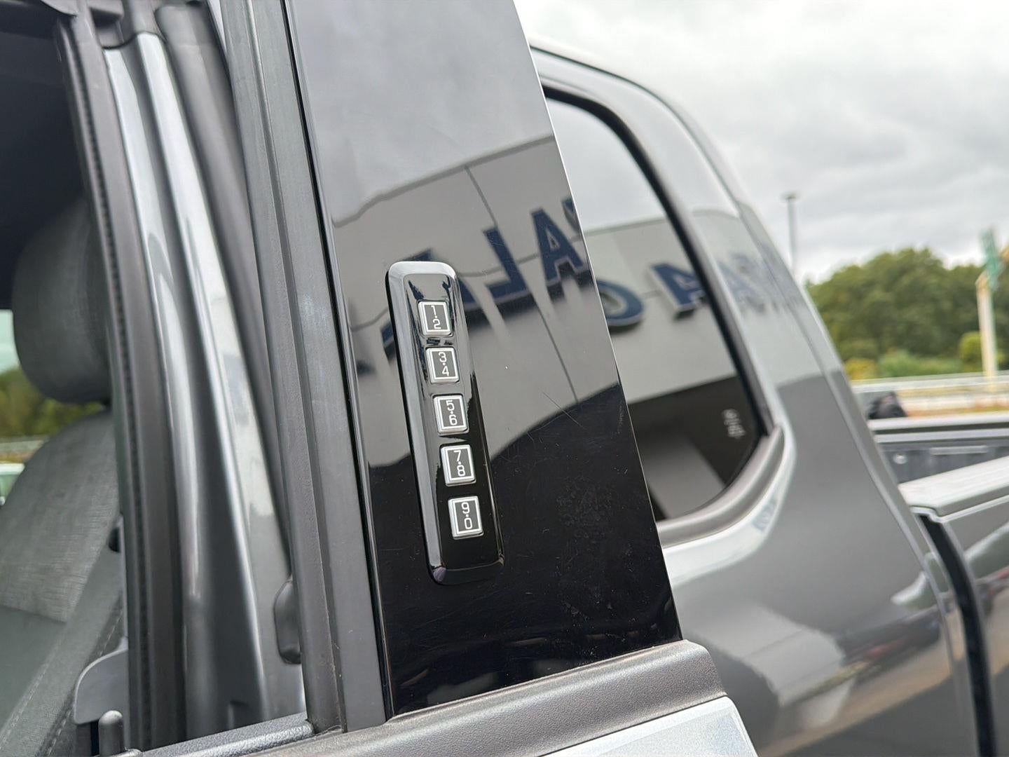 2024 Ford Super Duty F-350 XLT