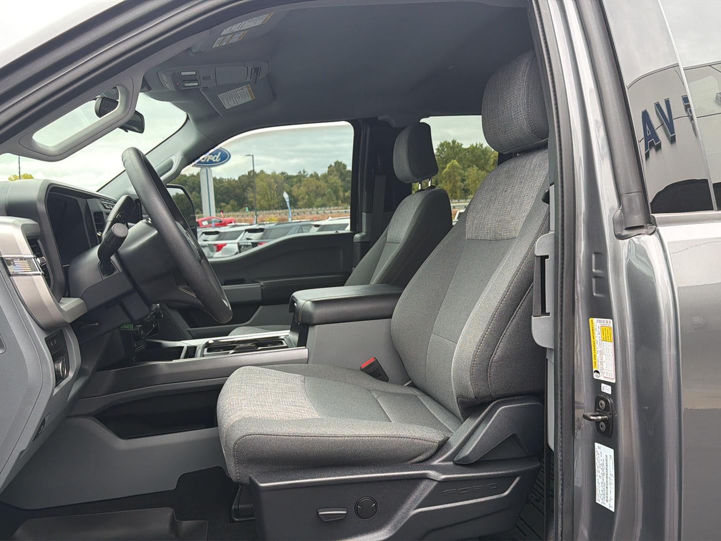 2024 Ford Super Duty F-350 XLT
