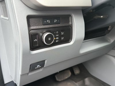 2024 Ford Super Duty F-350 XLT