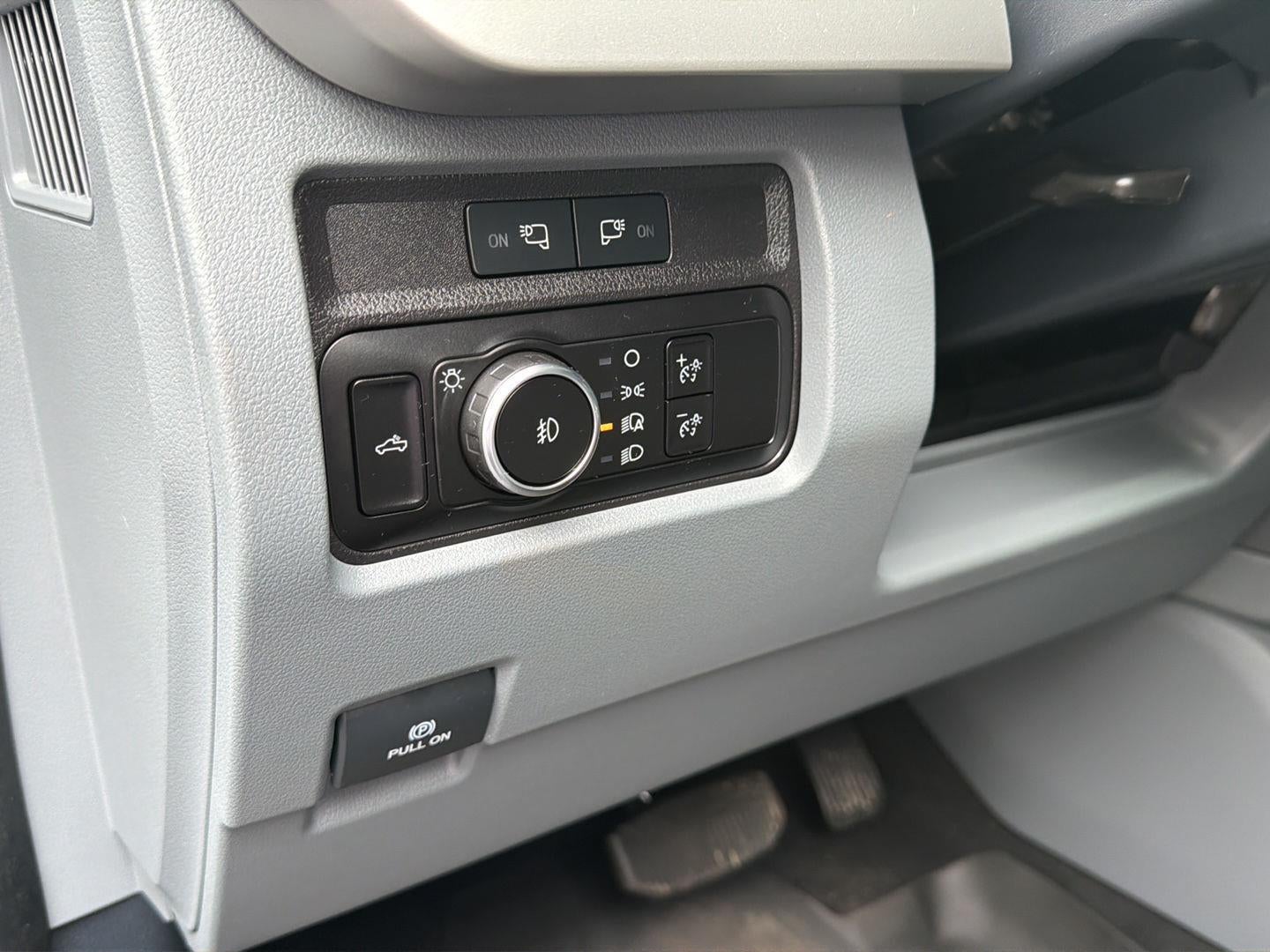 2024 Ford Super Duty F-350 XLT