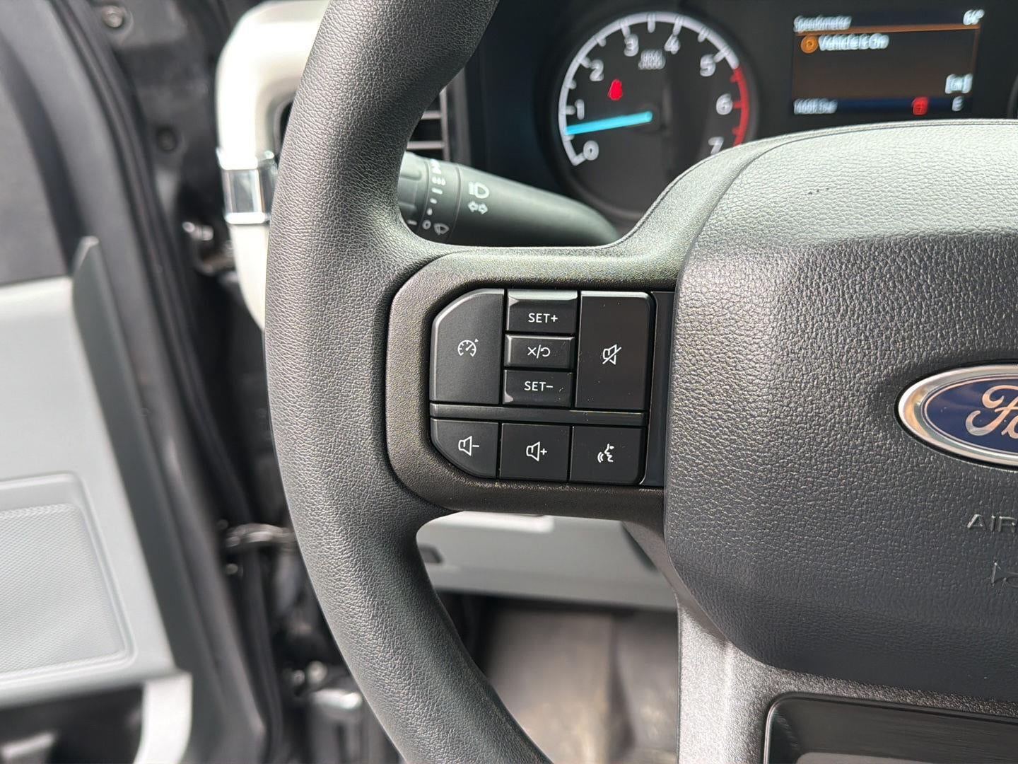 2024 Ford Super Duty F-350 XLT