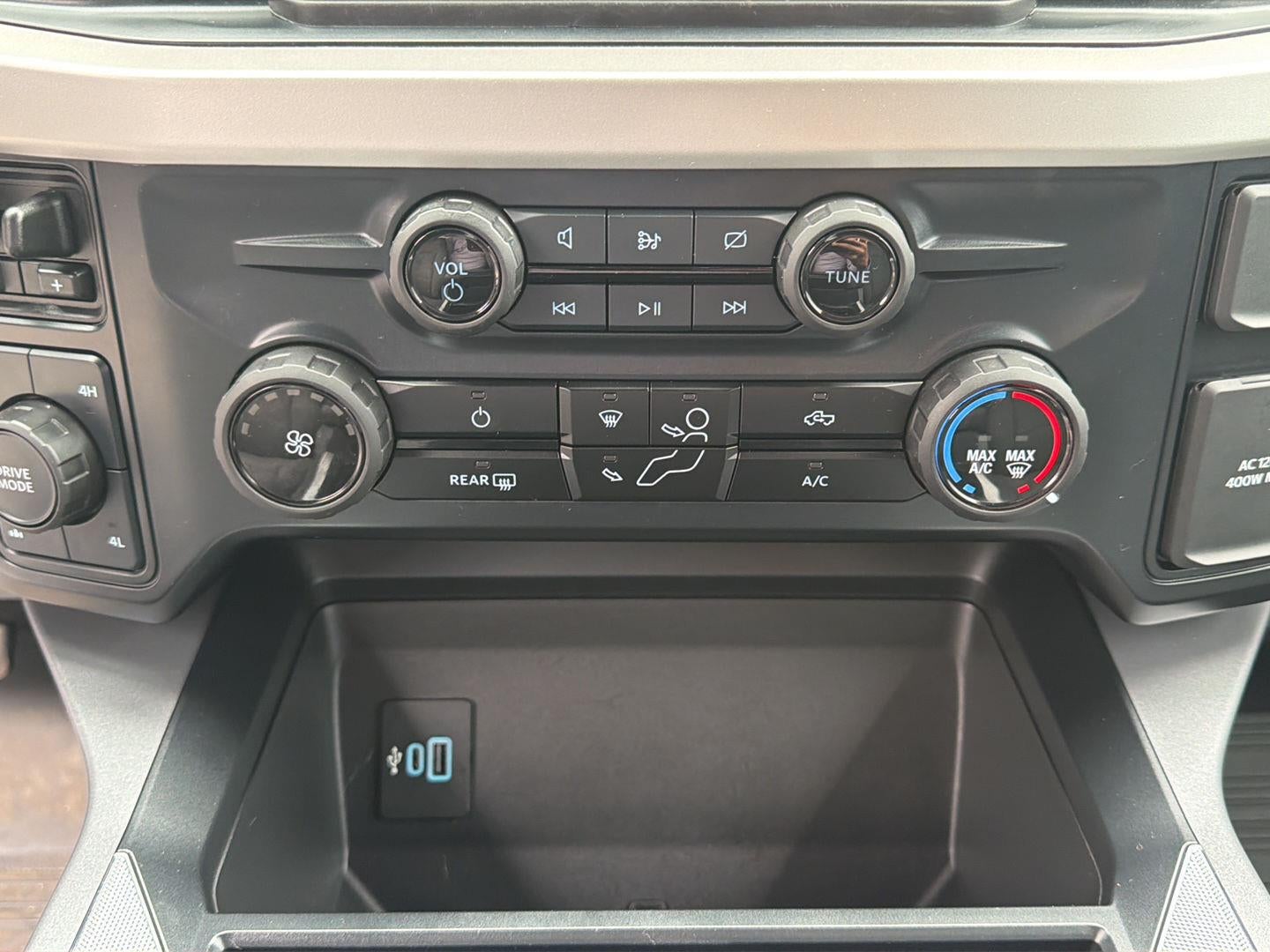 2024 Ford Super Duty F-350 XLT