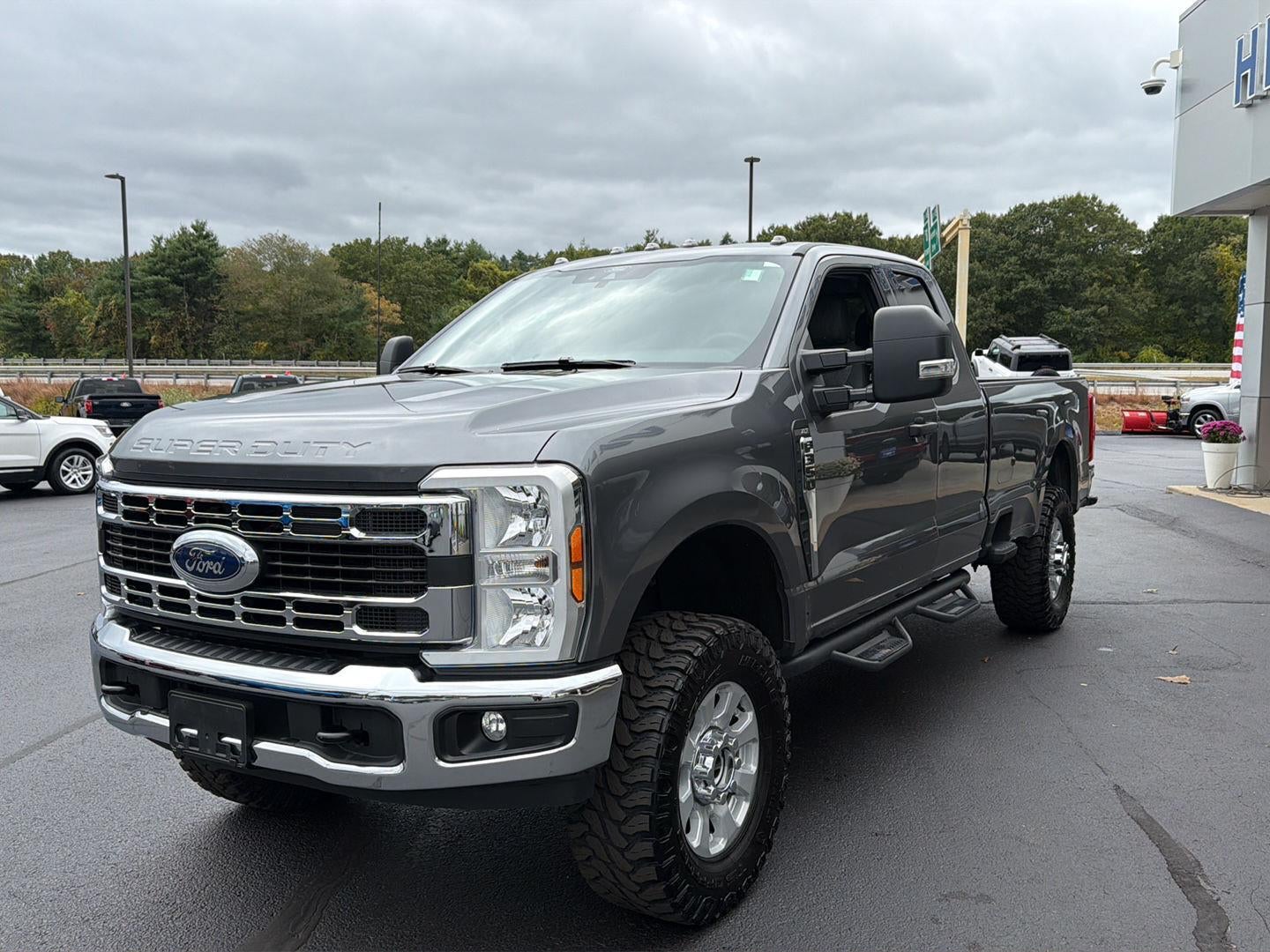 2024 Ford Super Duty F-350 XLT