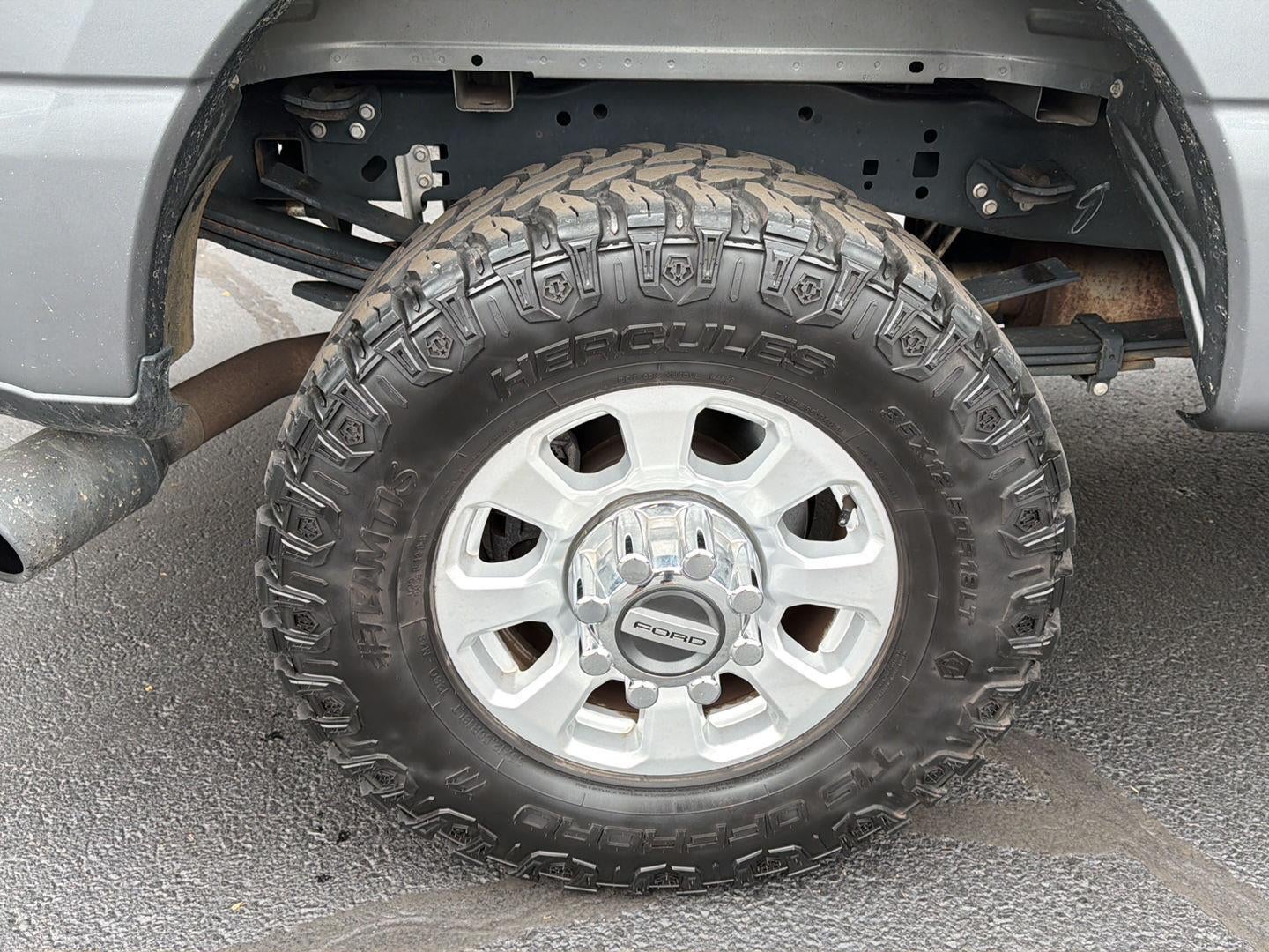 2024 Ford Super Duty F-350 XLT