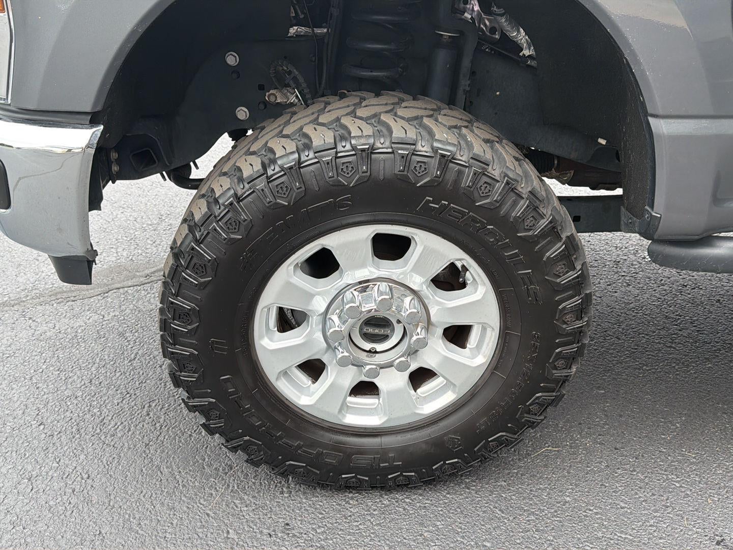 2024 Ford Super Duty F-350 XLT