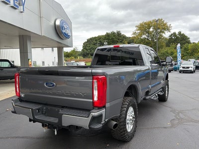 2024 Ford Super Duty F-350 XLT
