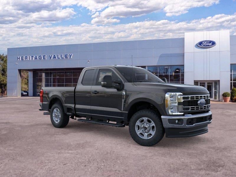 2026 Ford Super Duty F-350 XLT