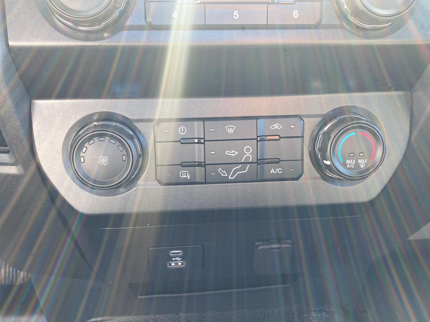 2022 Ford F250 SUPER DUTY Base