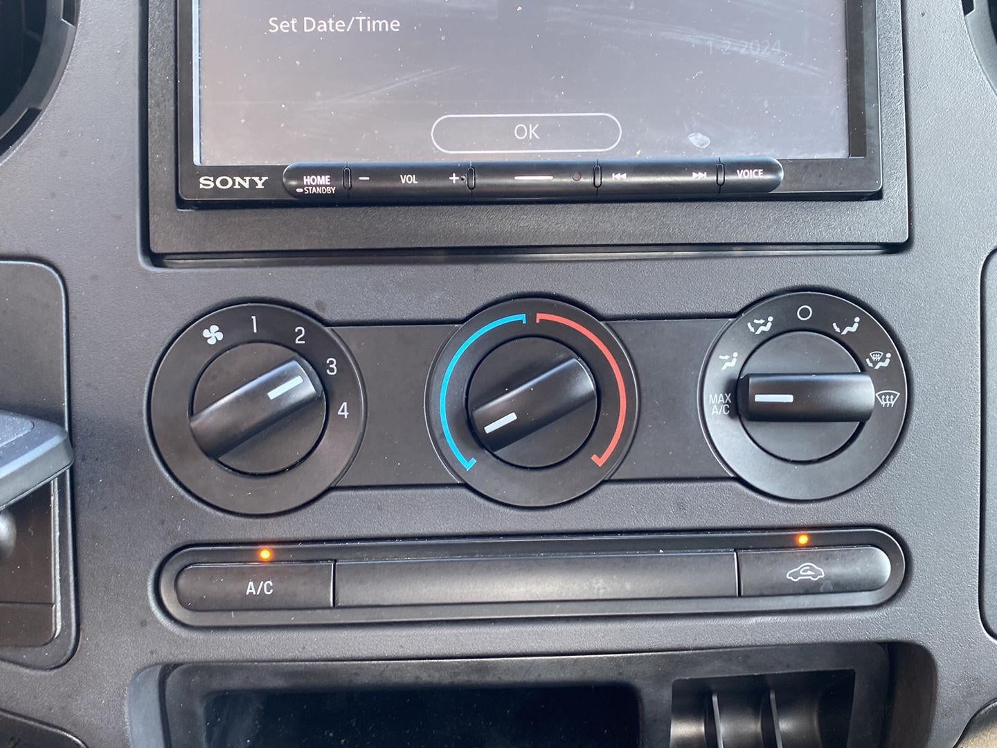 2010 Ford Super Duty F-250 SRW XL