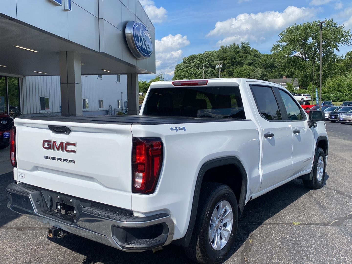 2025 GMC Sierra 1500 Pro
