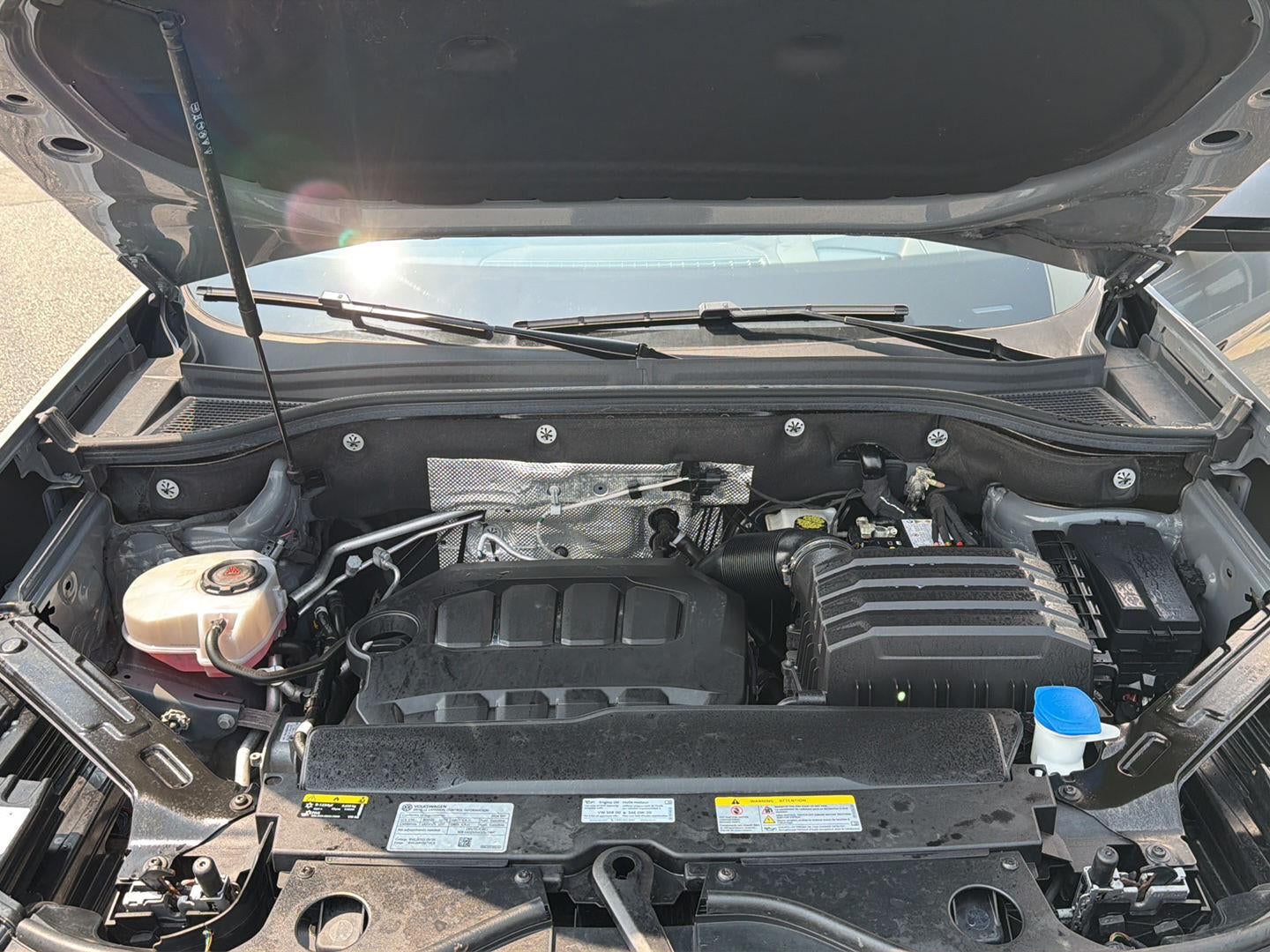 2024 Volkswagen Atlas 2.0T Peak Edition SEL