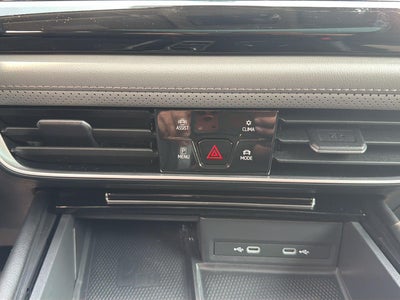 2024 Volkswagen Atlas 2.0T Peak Edition SEL