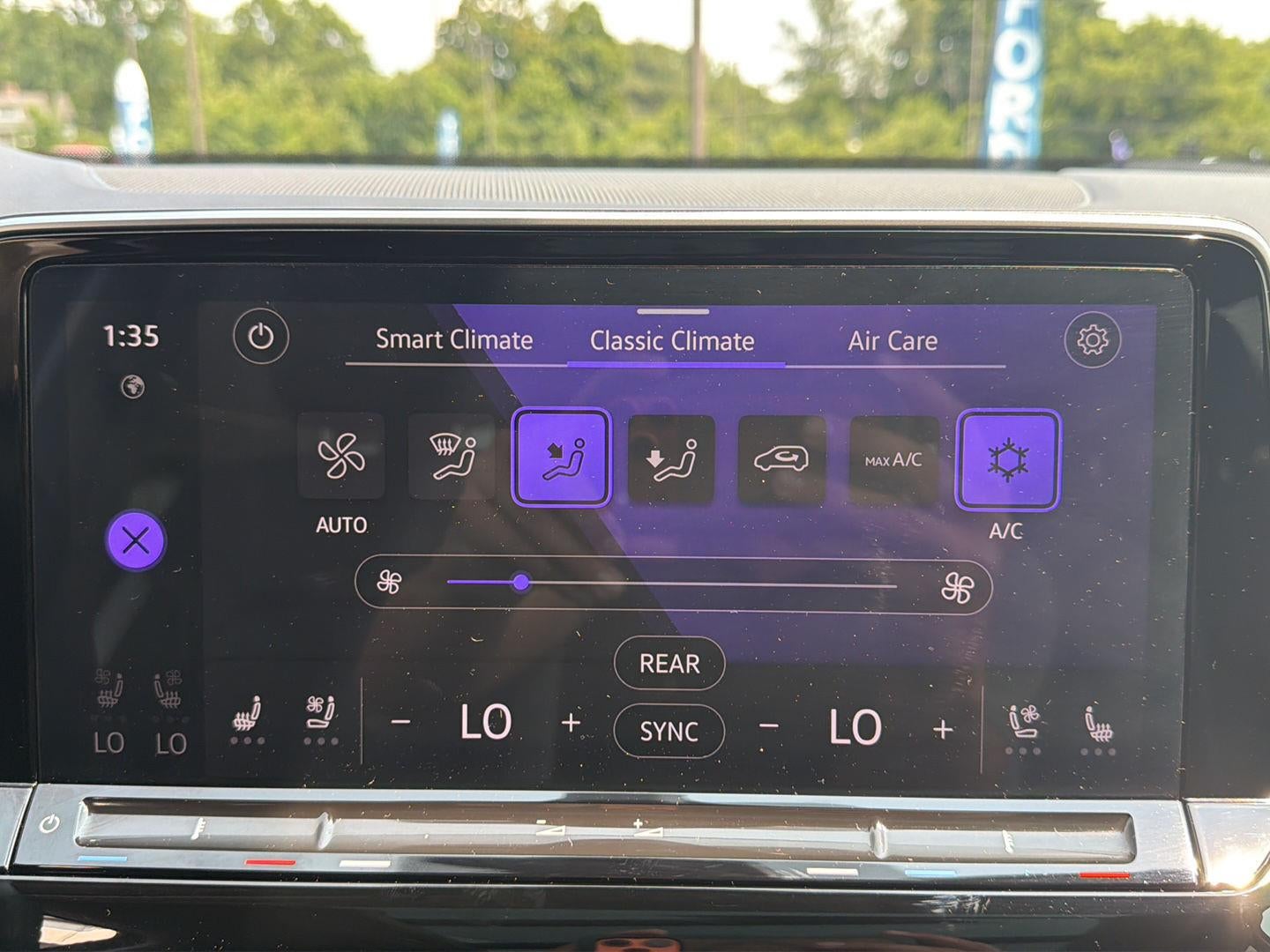 2024 Volkswagen Atlas 2.0T Peak Edition SEL