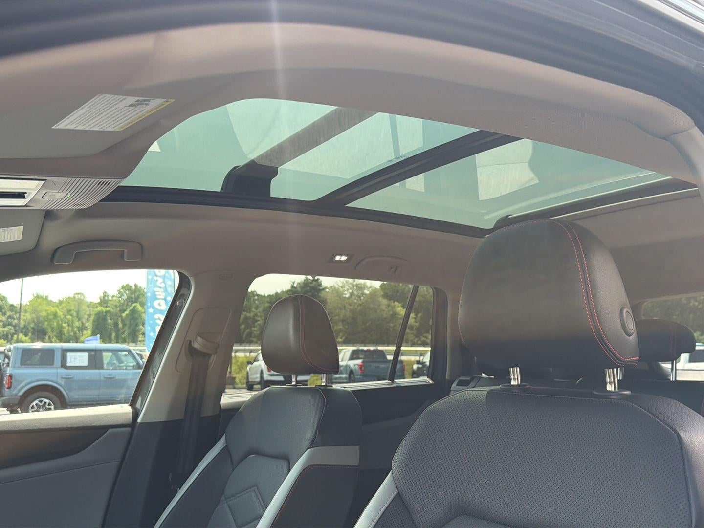 2024 Volkswagen Atlas 2.0T Peak Edition SEL