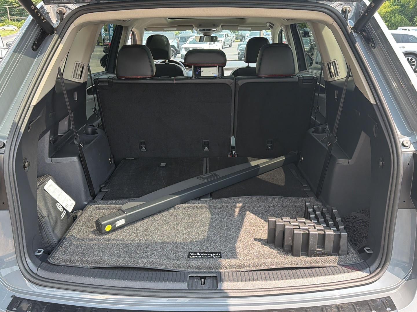 2024 Volkswagen Atlas 2.0T Peak Edition SEL