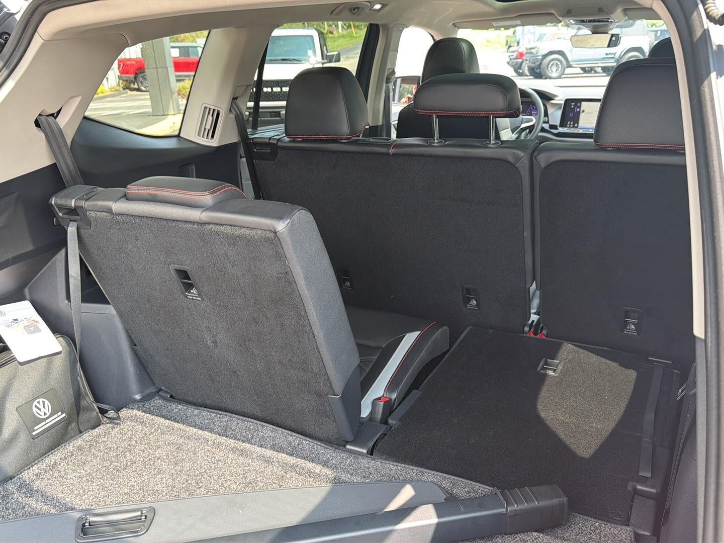 2024 Volkswagen Atlas 2.0T Peak Edition SEL