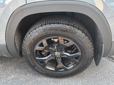 2024 Volkswagen Atlas 2.0T Peak Edition SEL