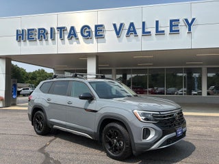 2024 Volkswagen Atlas 2.0T Peak Edition SEL