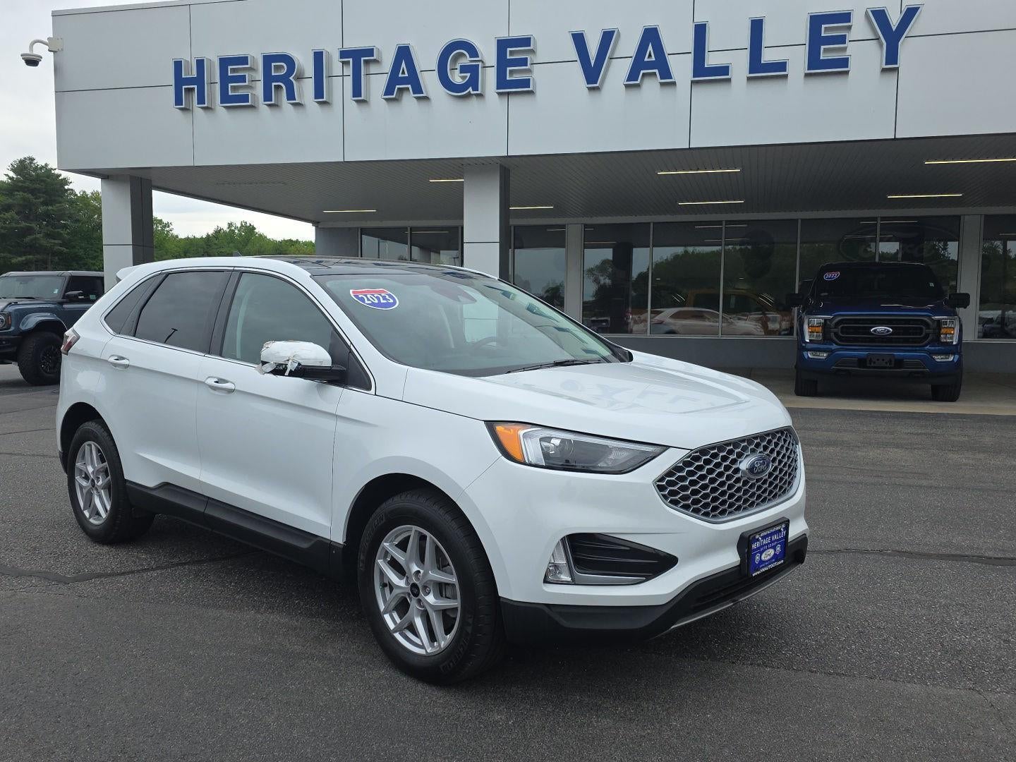 2023 Ford Edge SEL AWD's photo