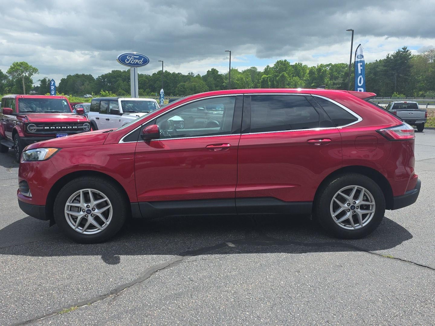 2022 Ford Edge SEL